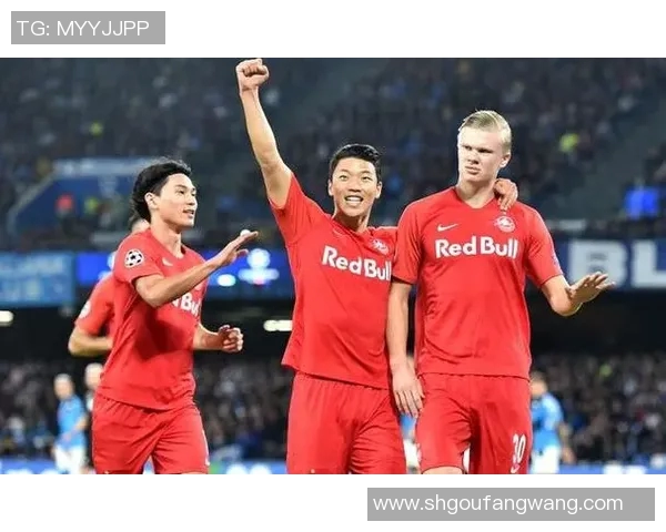 红牛与阿贾克斯的巅峰对决谁能在欧战中笑到最后